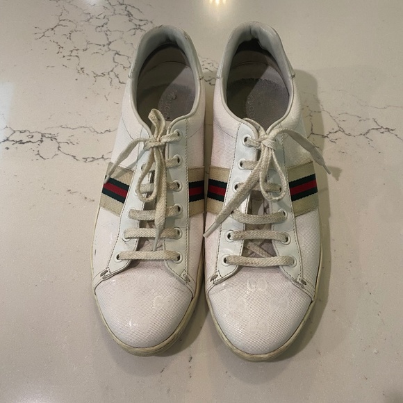 Gucci Sneakers - Picture 1 of 5